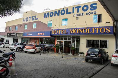 Hotel Monólitos