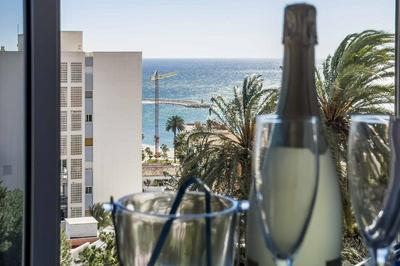 Apartamento acogedor, terraza, piscina y mar
