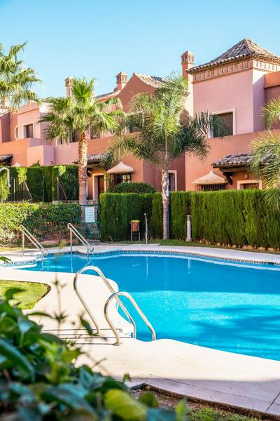 Townhouse Azata Golf - 5 min driving from the beach