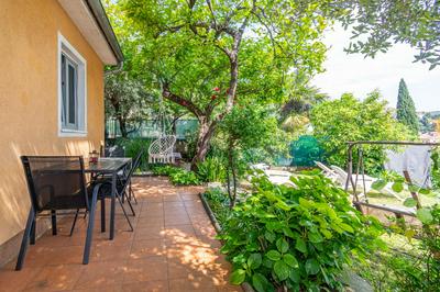 Holiday House Mima