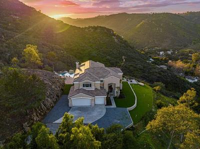 Private Mountain Top Estate-Lux retreat W Pool-Spa