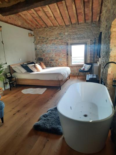 diVO Little Boutique Home