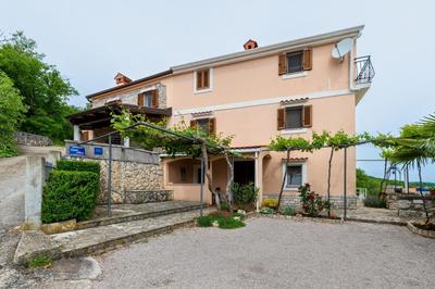 Holiday house LENU with Pool and amazing sea view
