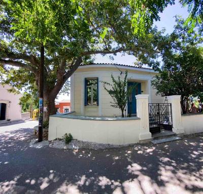 Yioklima - Renovated Neoclassical House with two bedrooms