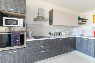 Brand New Apartment 3 Bdr 2 Bth HB6