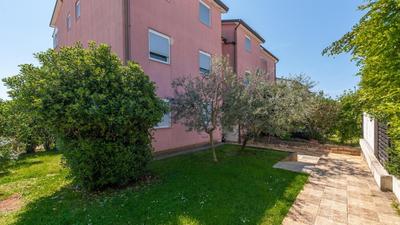 Apartment Valens