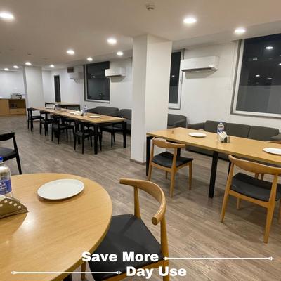 Saltstayz Express -Medicity Near Medanta Hospital