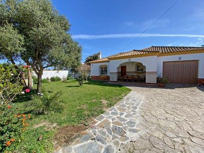 Villa Manoli: 4 bedroom villa in Zahora, ideal for 2 families