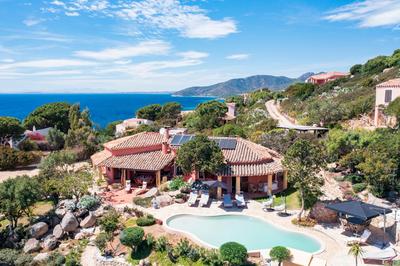 VILLA ANTARES
