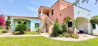 ISS Travel, La Padula - apartments with private veranda and parking