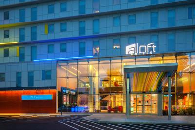 Aloft by Marriott New York LaGuardia Airport