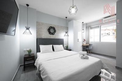 Calme, Nilie Hospitality MGMT