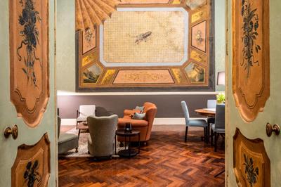 Royal Caracciolo Historic Palace Apartment - Via dei Tribunali