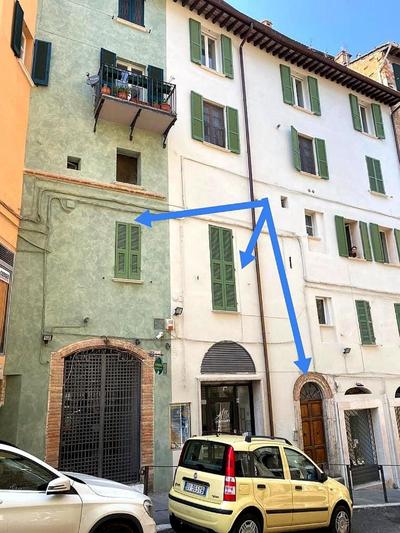 Perugia Abbraccio Etrusco