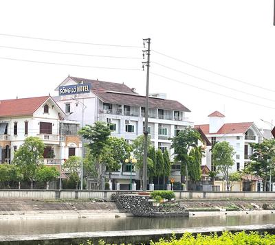 Khách Sạn Sông Lô