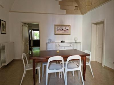 Al centro di Lecce appartamento Le Due Rose-con patio privato