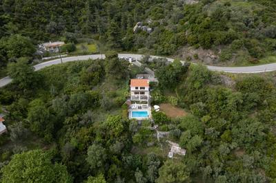 Villa VERA - private villa for 8 guests with pool