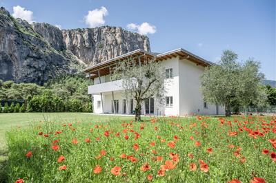 Casa Flavia, Mountains & River