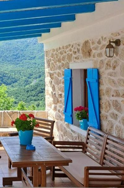 Etno house HAPPY VILLAGE