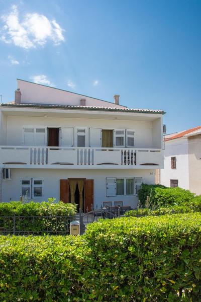 Apartmani Ina Pag