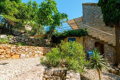 Losinj haus with pool