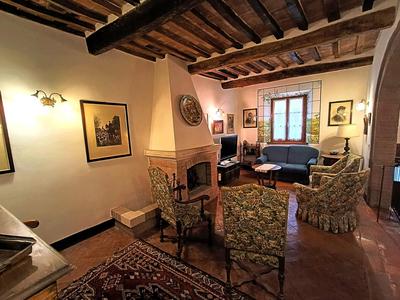 Renaissance House