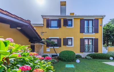 Villa Jasmine with swimming pool