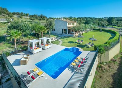Owl Booking Villa Siquier - Luxury Retreat with Mountain Views