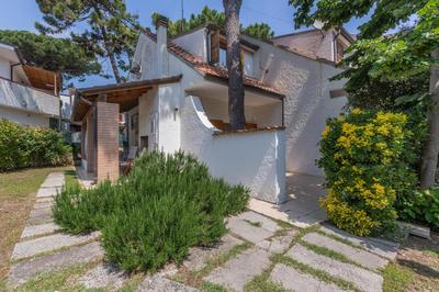 GuestHost - Lido di Spina Duplex Apartment