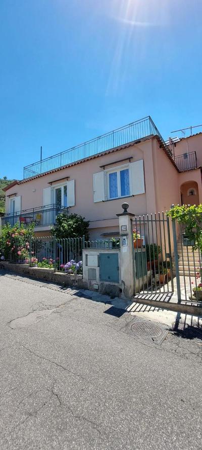 Camelia Vico Equense