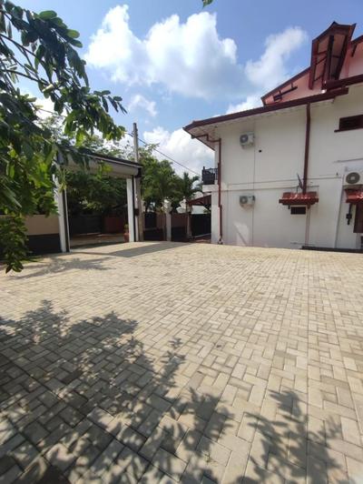 SISILA BREAK THISSAWEWA Tourists Hotel