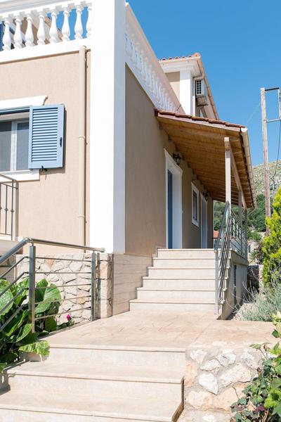 Mandi's Apartments
