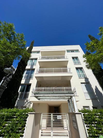 Tri locale A-Mare