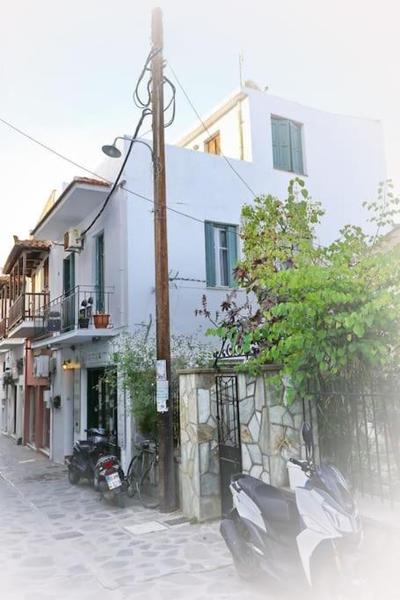 Nest Apartment at the port