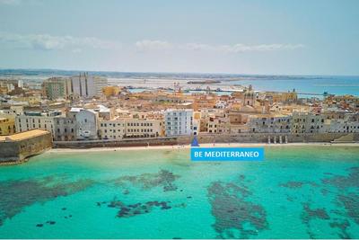 Be Mediterraneo, in centro sul mare - in the center Beach Front - 80 mq
