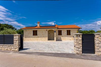 Luxury Villa Petros