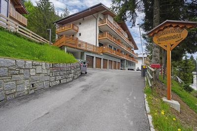 iFlat Apartment Madonna di Campiglio Casa di Betti