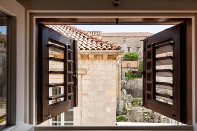 Apartments and Rooms Lejletul