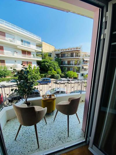 2 BD Apt in Koukaki 8’ away from Acropolis