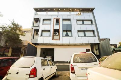 Shalimar Residency Hotel Near Haiderpur Metro Station