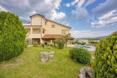 Holiday Apartment Aida with Private Pool