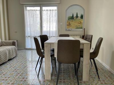 Stefano's Guests House: 2 bedrooms & parking in Viareggio