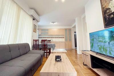 S & S Apartment