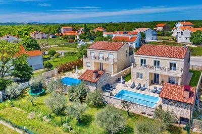 Luxury Stone villa with pool - Briševo