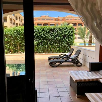 Hogar Brisa de las Marinas acogedor apartamento con amplia terraza y acceso directo a las piscinas-Comfortable apartment with spacious terrace and direct p