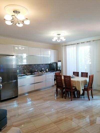 Holiday Center Apartment