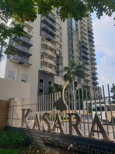 Pasig Condo FAST WIFI with Netflix and Pool Access