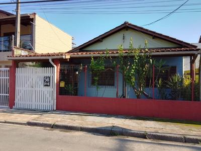 Mare Azzurro Praia do Itagua