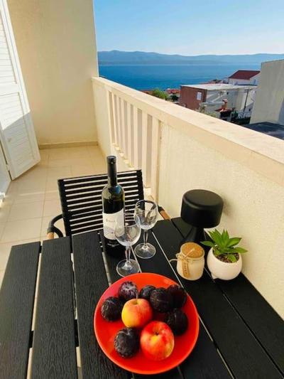 Apartment Bol