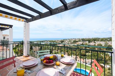 RentAndHomes Calahonda Sea View and Golf